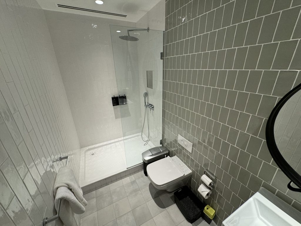 Shower facility inside of the Qantas International Lounge in London