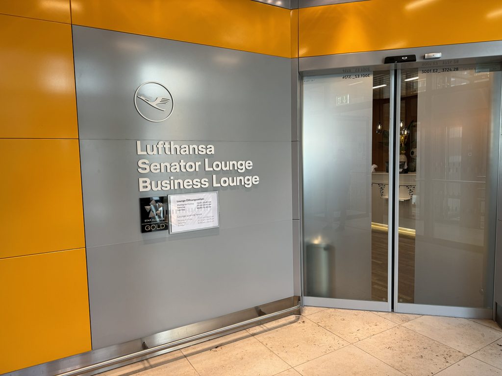 Lufthansa Senator and Business Lounge entrance in Berlin