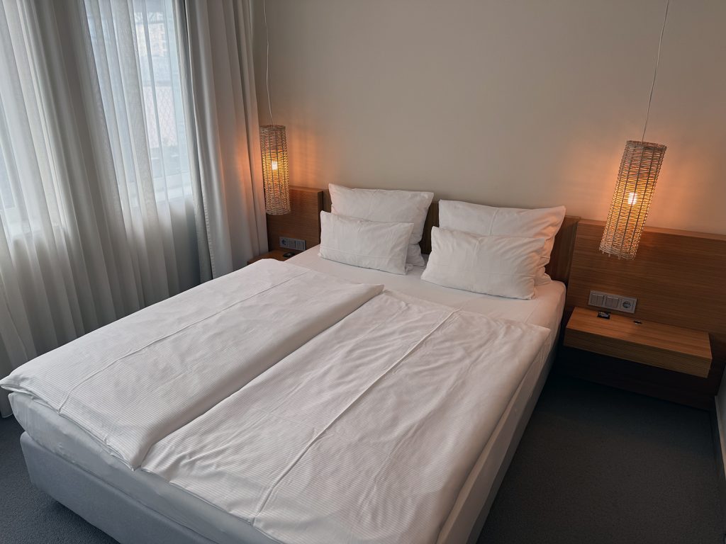 Lindner Hotel Berlin Ku'damm Queen Bed