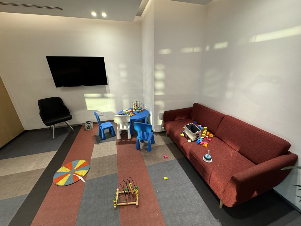 Kids area at Ahlein Premium Lounge